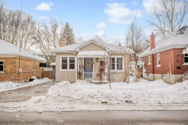 Kitchener, ON N2M 2V1,15 Esson ST