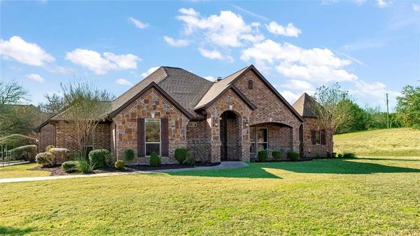 112 Royal Drive, Weatherford, TX 76085