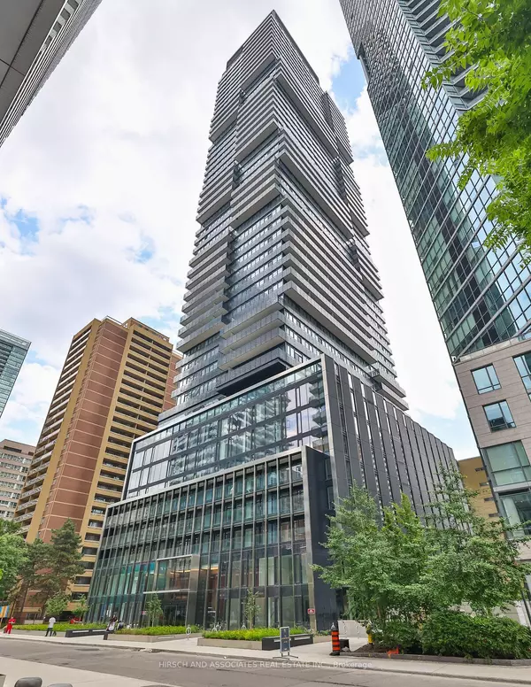 55 Charles ST E #3712, Toronto C08, ON M4Y 0J1