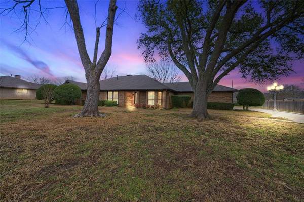 5509 Camino Dos Lagos Drive, Sherman, TX 75090