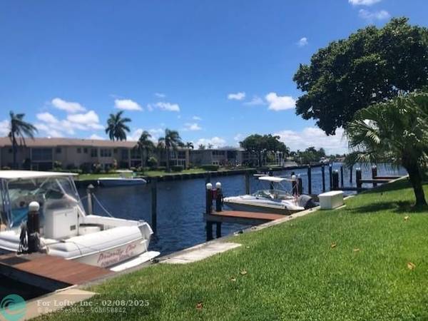 Pompano Beach, FL 33060,1100 SE 5th Ct  #12