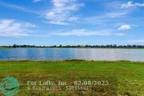 Boca Raton, FL 33498,10890 Lakemore Ln  #201