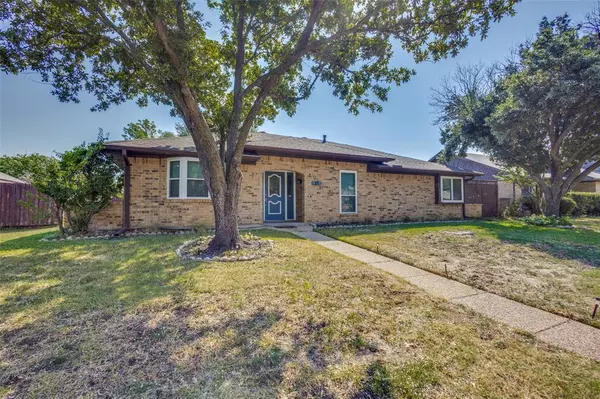 21 Lakewood Drive,  Hickory Creek,  TX 75065