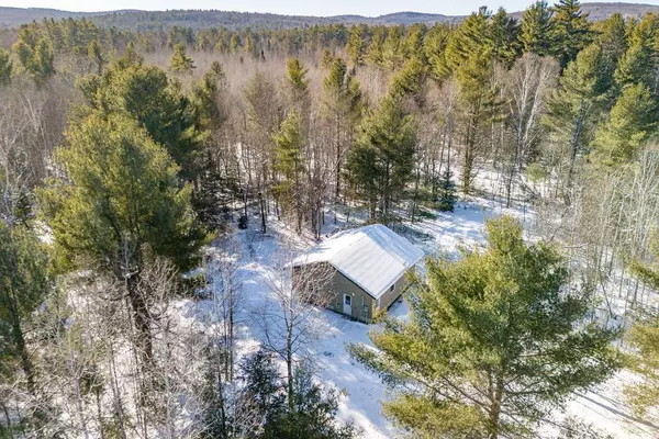 32 Fran-Stel DR, Madawaska Valley, ON K0J 1L0