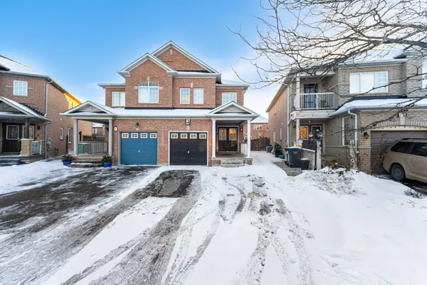 Brampton, ON L6R 3C1,76 Dewridge CT