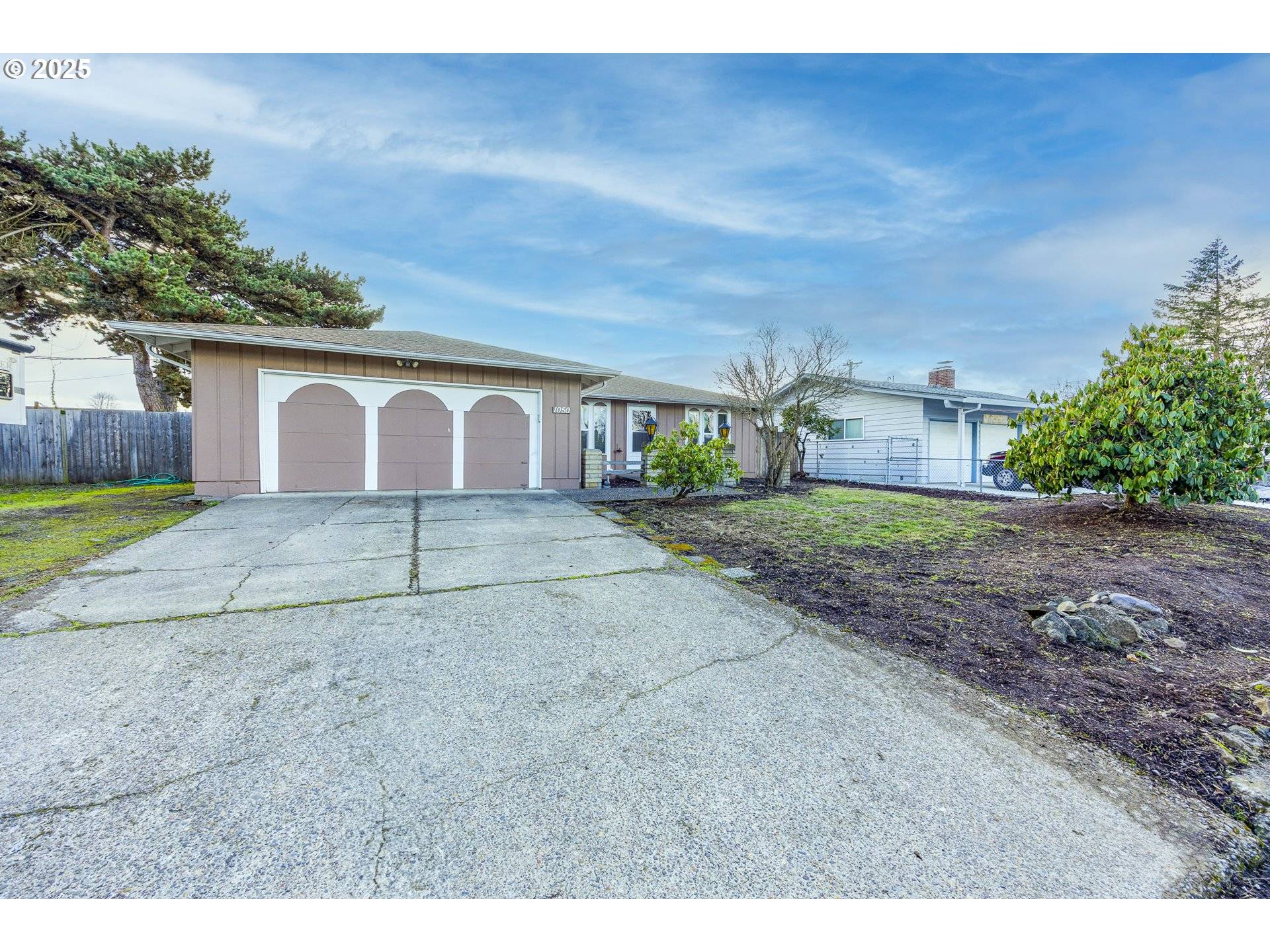 Eugene, OR 97404,1050 BARSTOW AVE