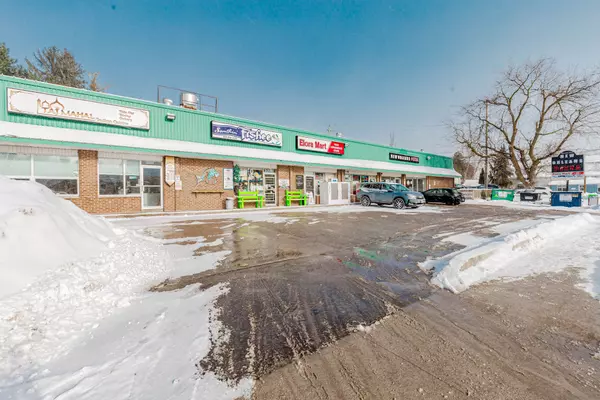 Centre Wellington, ON N0B 1S0,16 Mill ST E #3