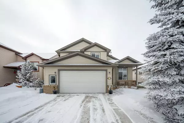 247 Hillcrest BLVD, Strathmore, AB T1P 1W2