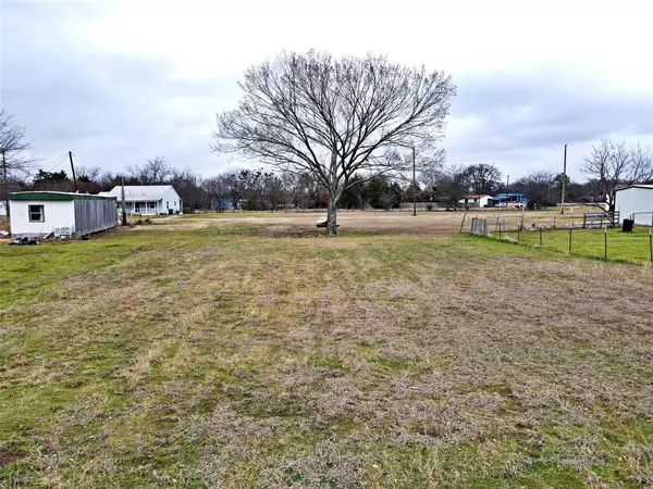 664 Smith Circle, Point, TX 75472