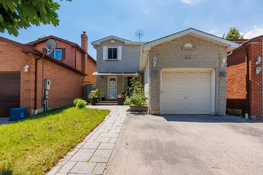 28 Trawley CRES, Ajax, ON L1S 5Y6