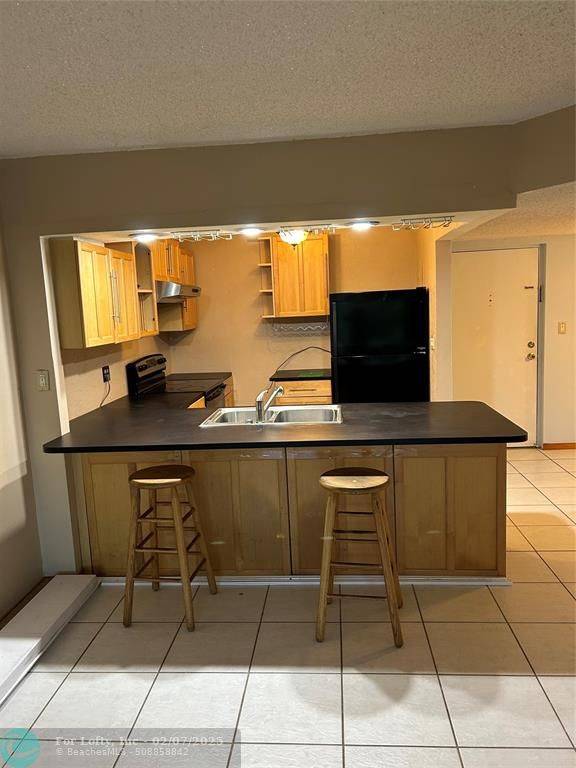 Wilton Manors, FL 33334,3002 NE 5th Ter  #311