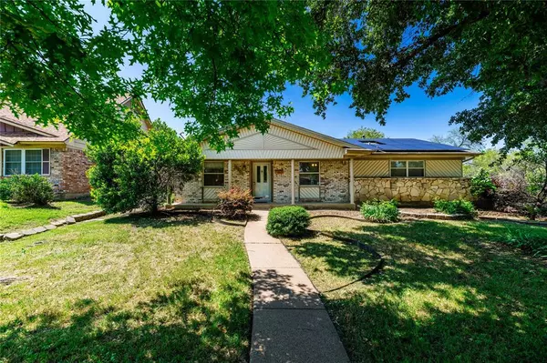 3901 W Rochelle Road, Irving, TX 75062