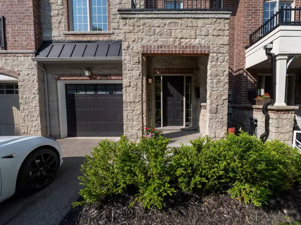 Mississauga, ON L5B 1P4,2083 Grange DR