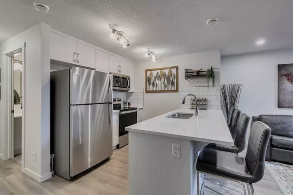 Calgary, AB T3M 3E3,175 Cranbrook SQ SE