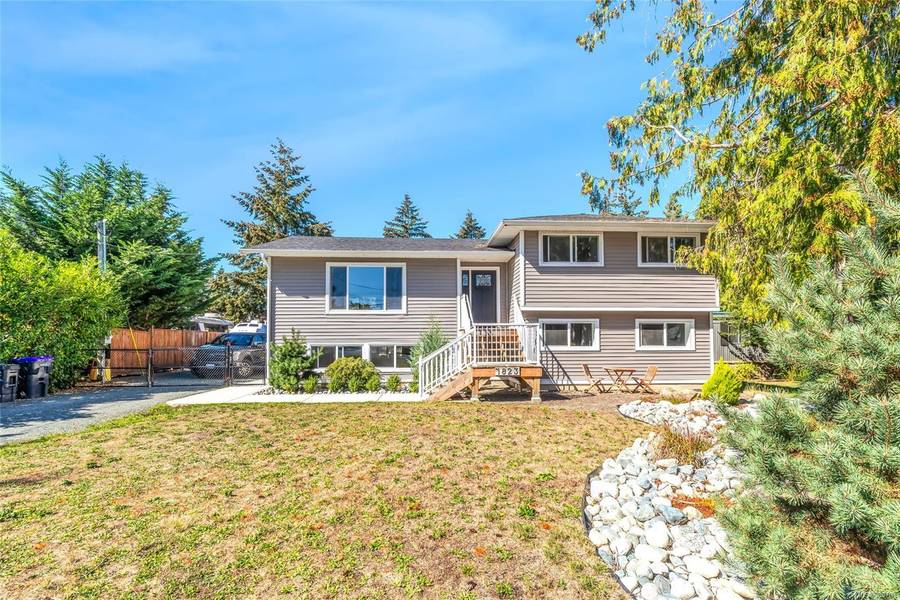 1823 Woobank Rd, Nanaimo, BC V9X 1G8