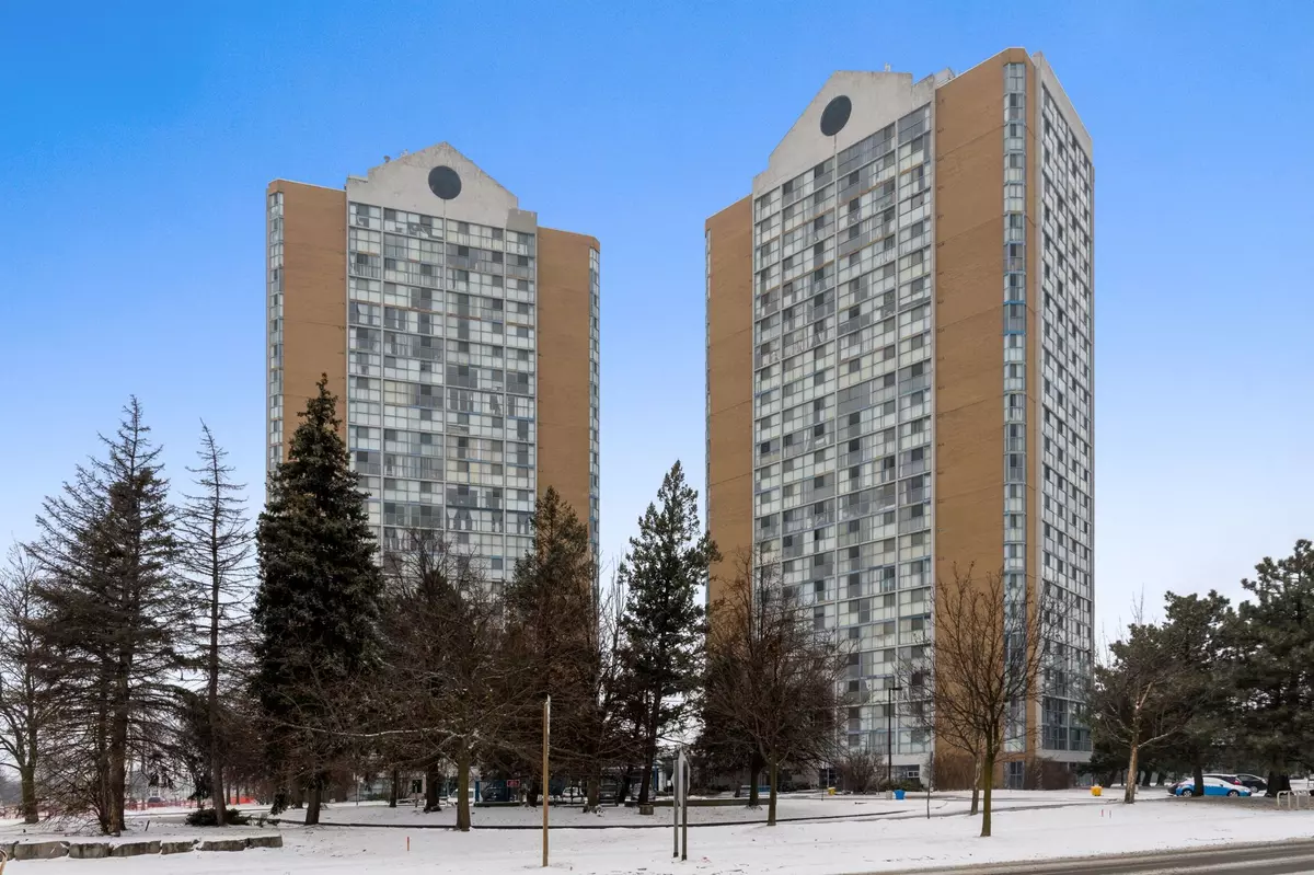 Mississauga, ON L4Z 3K9,25 Trailwood DR #303