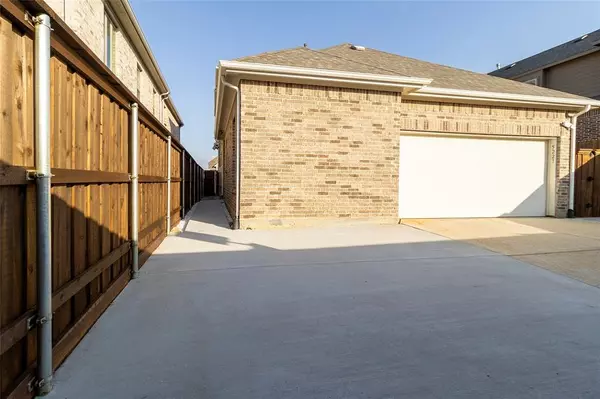 Irving, TX 75038,5227 Montego Bay Drive