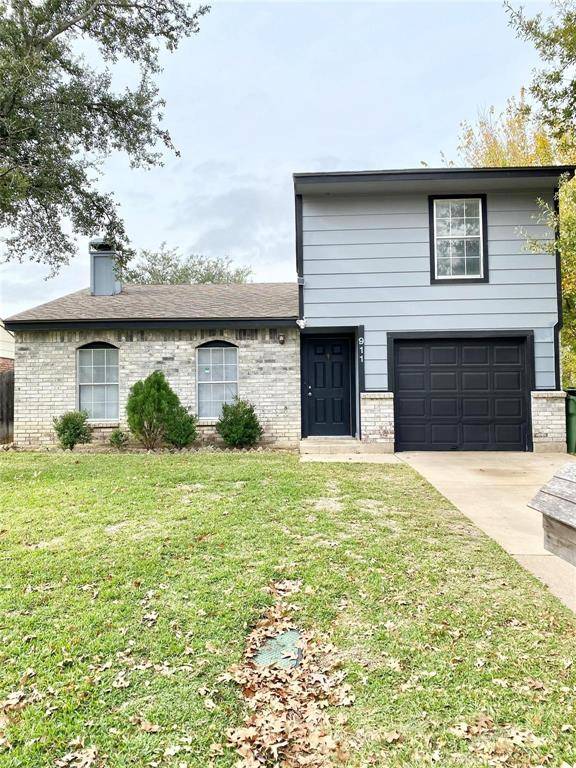 911 Blue Jay Drive, Mansfield, TX 76063