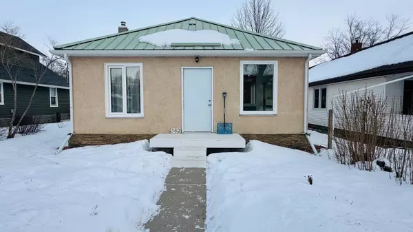 382 4 Street East E, Drumheller, AB T0J 0Y4