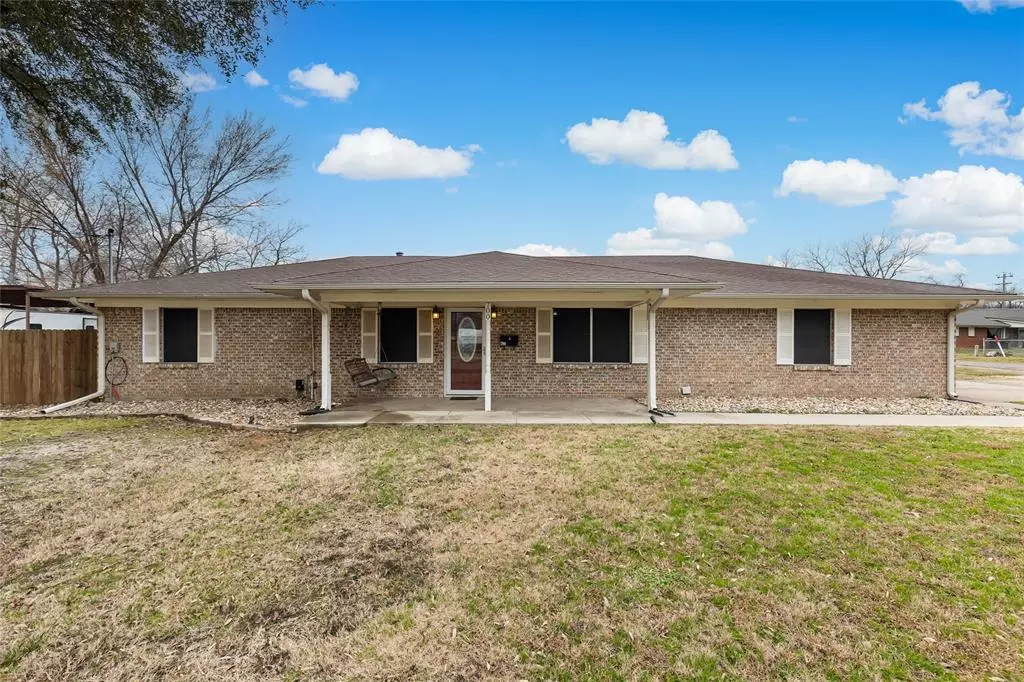 Cooper, TX 75432,700 SW 8th Street