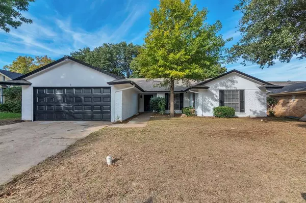 2716 Whitehurst Drive, Fort Worth, TX 76133