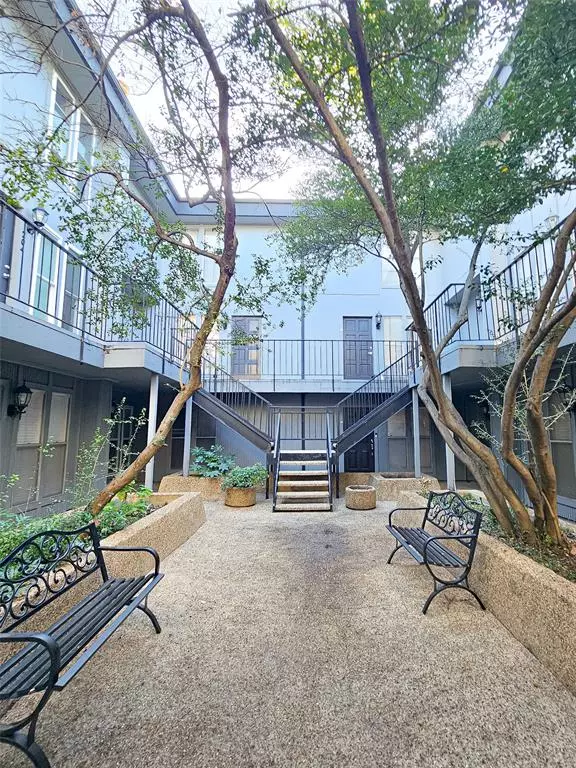 4020 Holland Avenue #205, Dallas, TX 75219