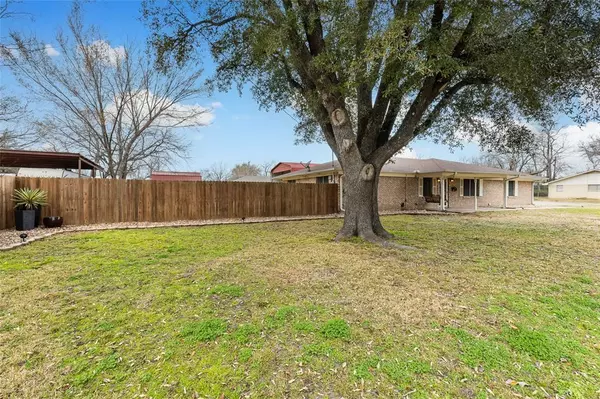 Cooper, TX 75432,700 SW 8th Street