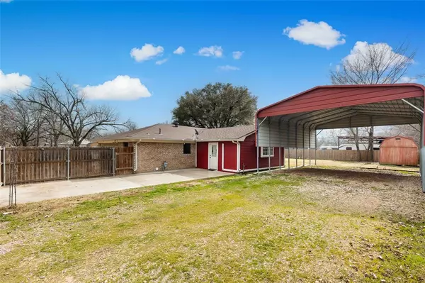 Cooper, TX 75432,700 SW 8th Street