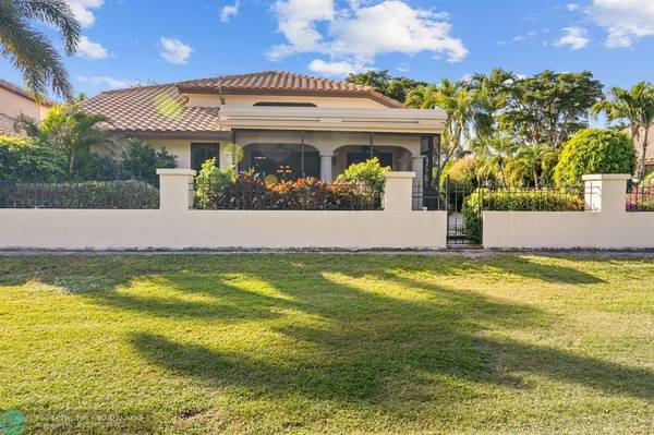 592 Deer Creek Via Verona, Deerfield Beach, FL 33442