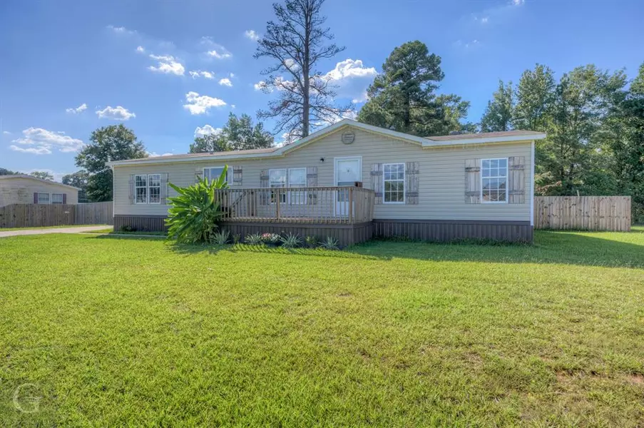 303 Canvas Back Drive, Princeton, LA 71067