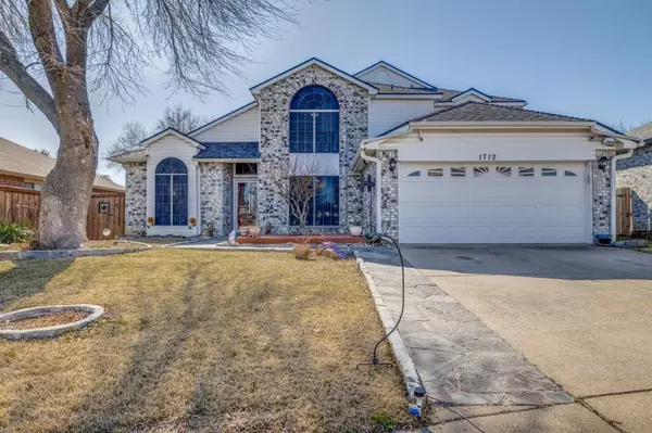 1712 rockdale Drive, Arlington, TX 76018