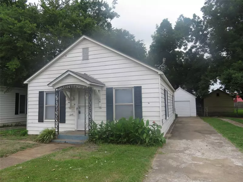 122 W Monterey Street, Denison, TX 75021