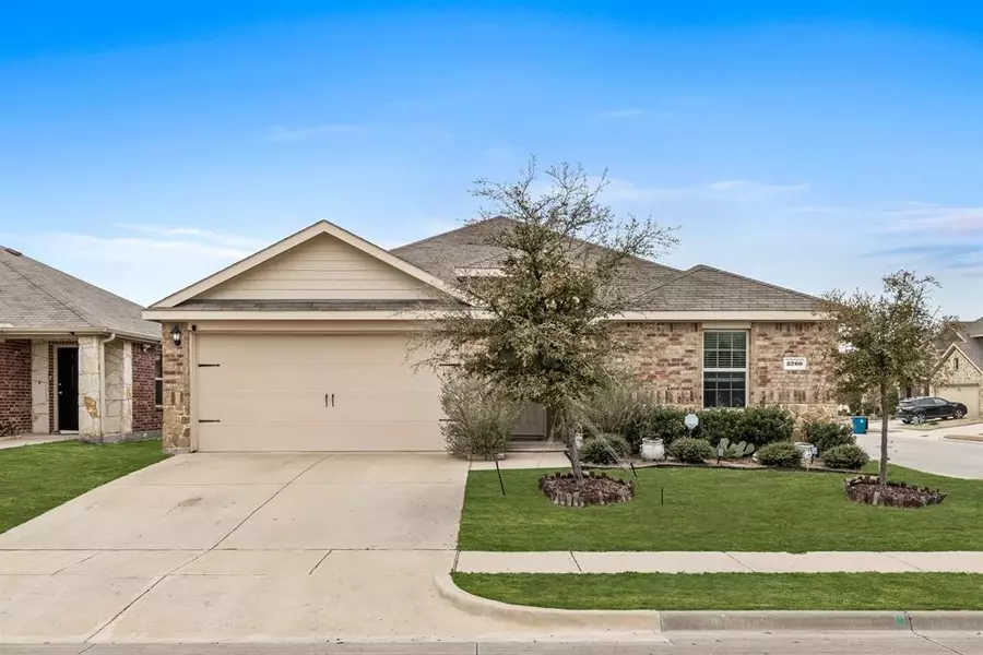 2260 Torch Lake Drive, Forney, TX 75126