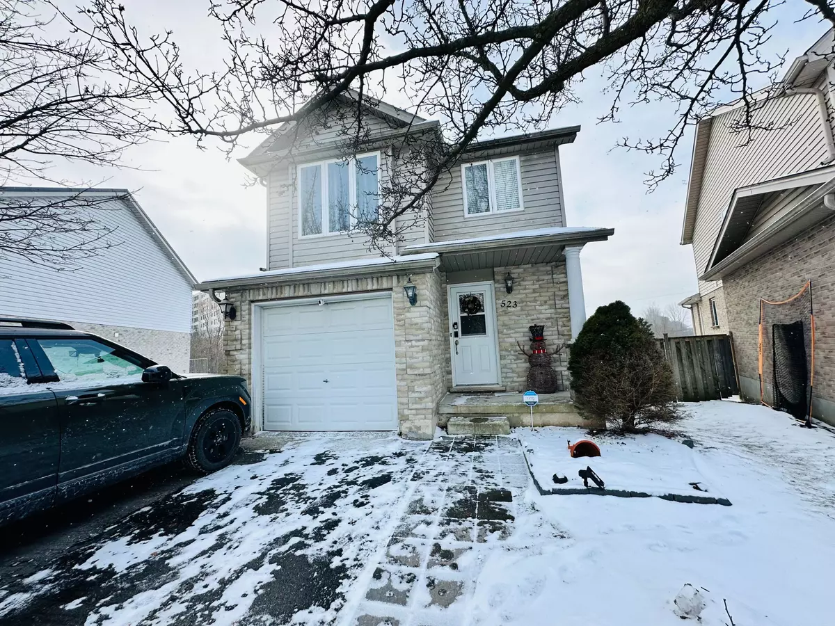 London, ON N5X 4J5,523 Sprucewood DR #A