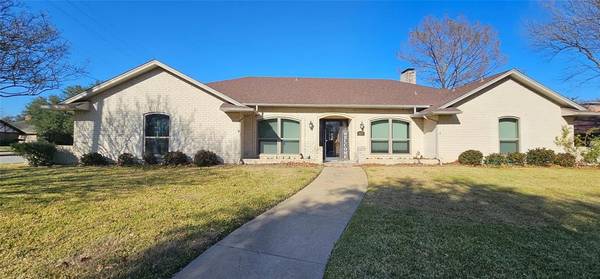 1425 Marlene Place, Desoto, TX 75115