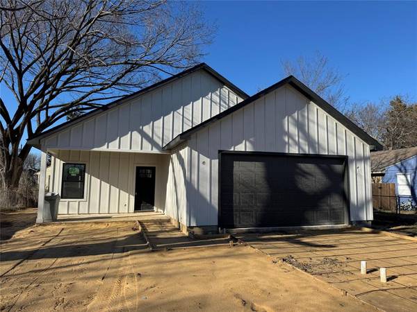 227 Dewitt Street, Wilmer, TX 75172