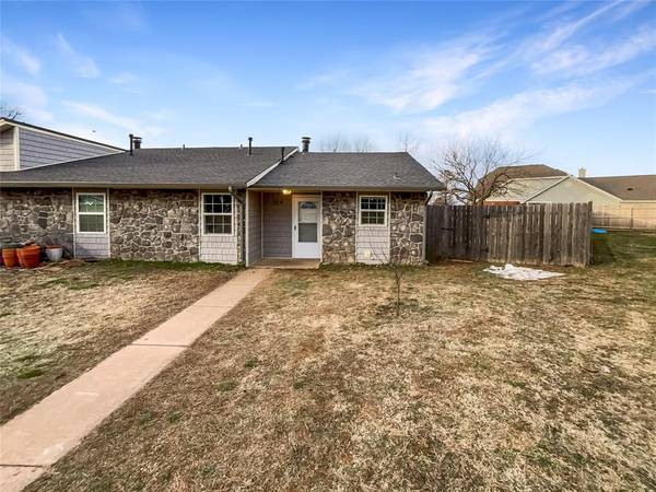 104 Vinita Drive, Norman, OK 73071