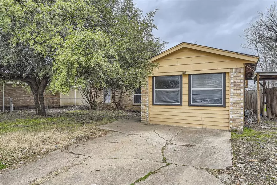 103 Lorie Street, Alvarado, TX 76009