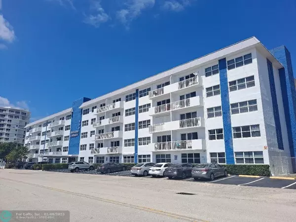 Fort Lauderdale, FL 33304,550 W Bayshore Dr  #211