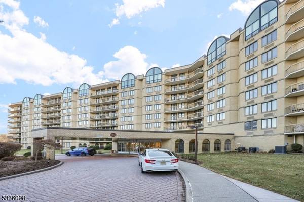 10 Smith Manor Blvd #307, West Orange Twp., NJ 07052