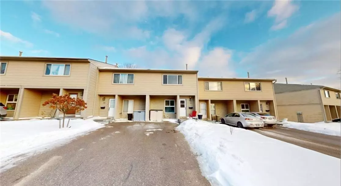 Kitchener, ON N2P 1K7,15 Green Valley DR #49