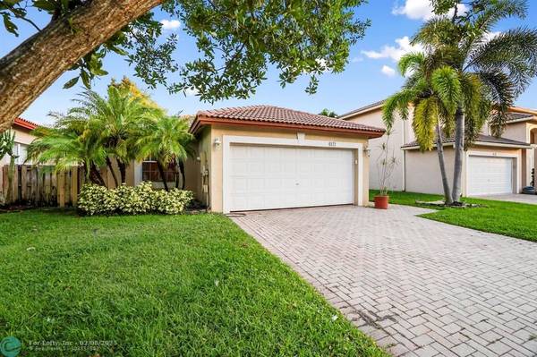 6122 NW 41st Dr, Coral Springs, FL 33067