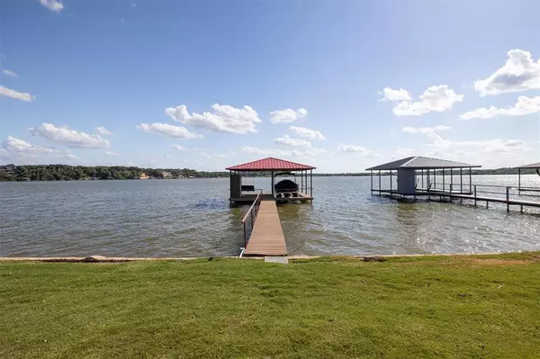 3622 Abes Landing Drive, Granbury, TX 76049