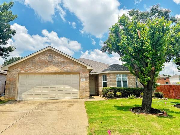 807 Martin Lane, Euless, TX 76040