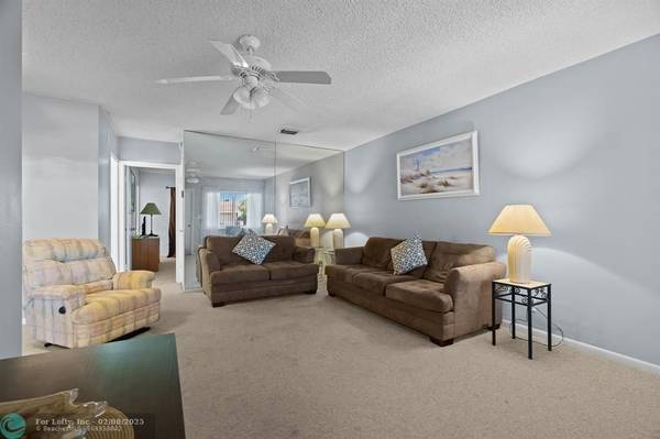 Lighthouse Point, FL 33064,2100 NE 38th St  #243