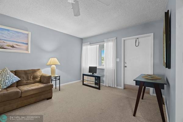 Lighthouse Point, FL 33064,2100 NE 38th St  #243