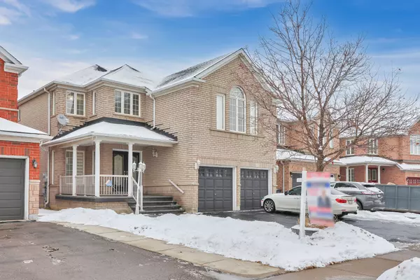 8 Bottlebrush DR, Brampton, ON L6R 2Z5