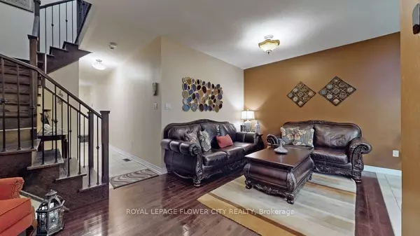 Brampton, ON L6P 3S7,38 SWANCREEK CT