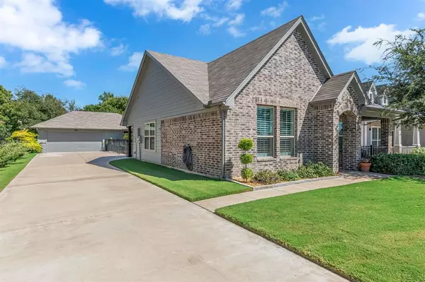 Burleson, TX 76028,612 Joy Court