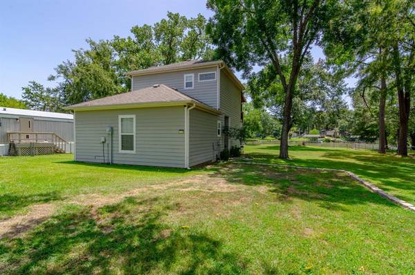 Mabank, TX 75156,176 Arrowhead Street